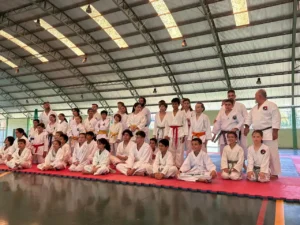 karate-do-venha-fazer-parte-dessa-familia02