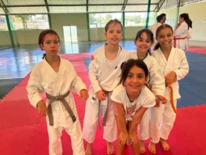 karate-do-venha-fazer-parte-dessa-familia04