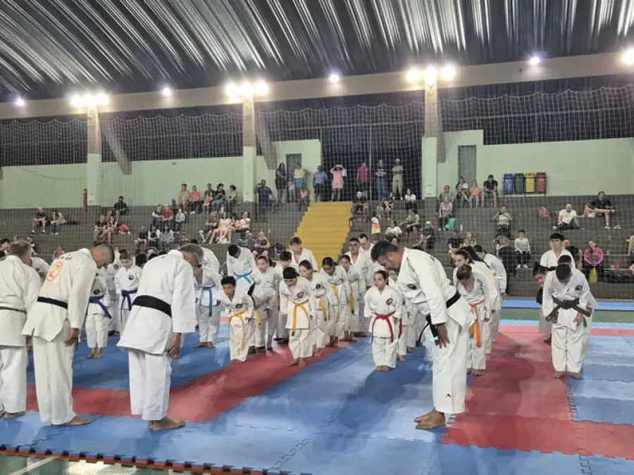 exame de faixas de karatê em Foz do Iguaçu